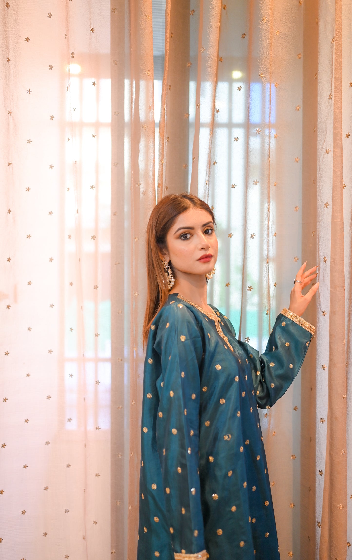 Nayaab – Luxe Teal