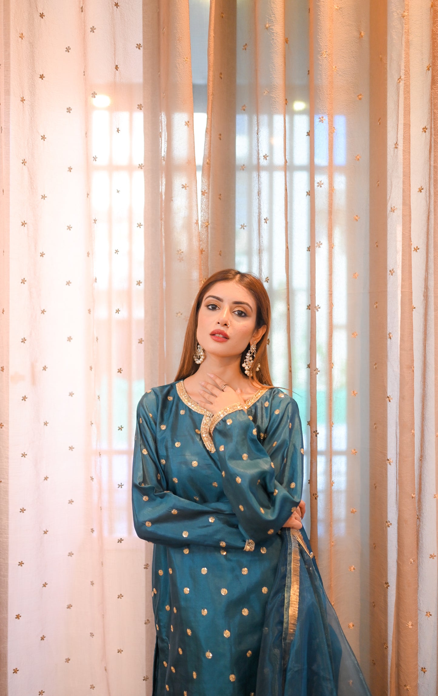 Nayaab – Luxe Teal