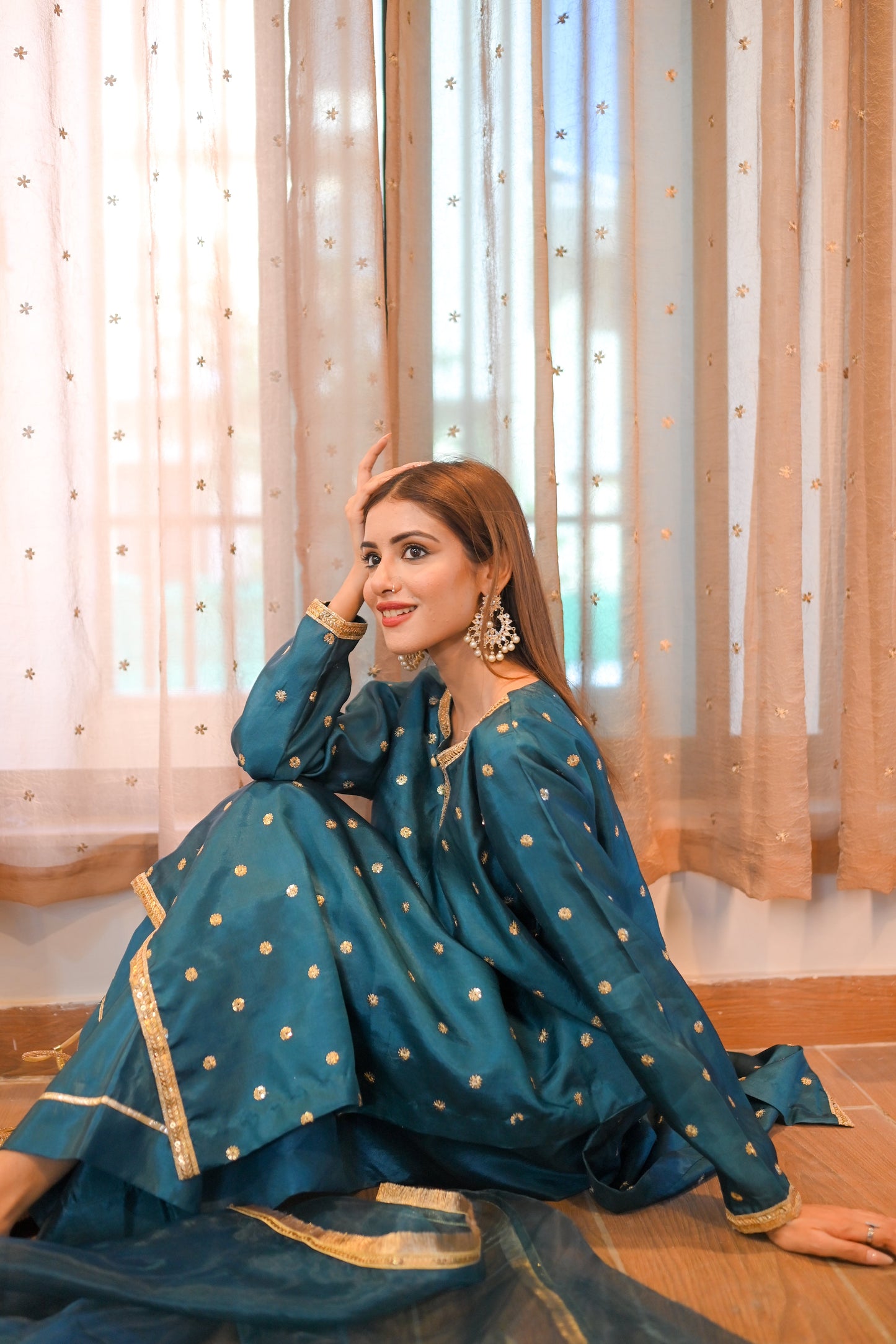 Nayaab – Luxe Teal