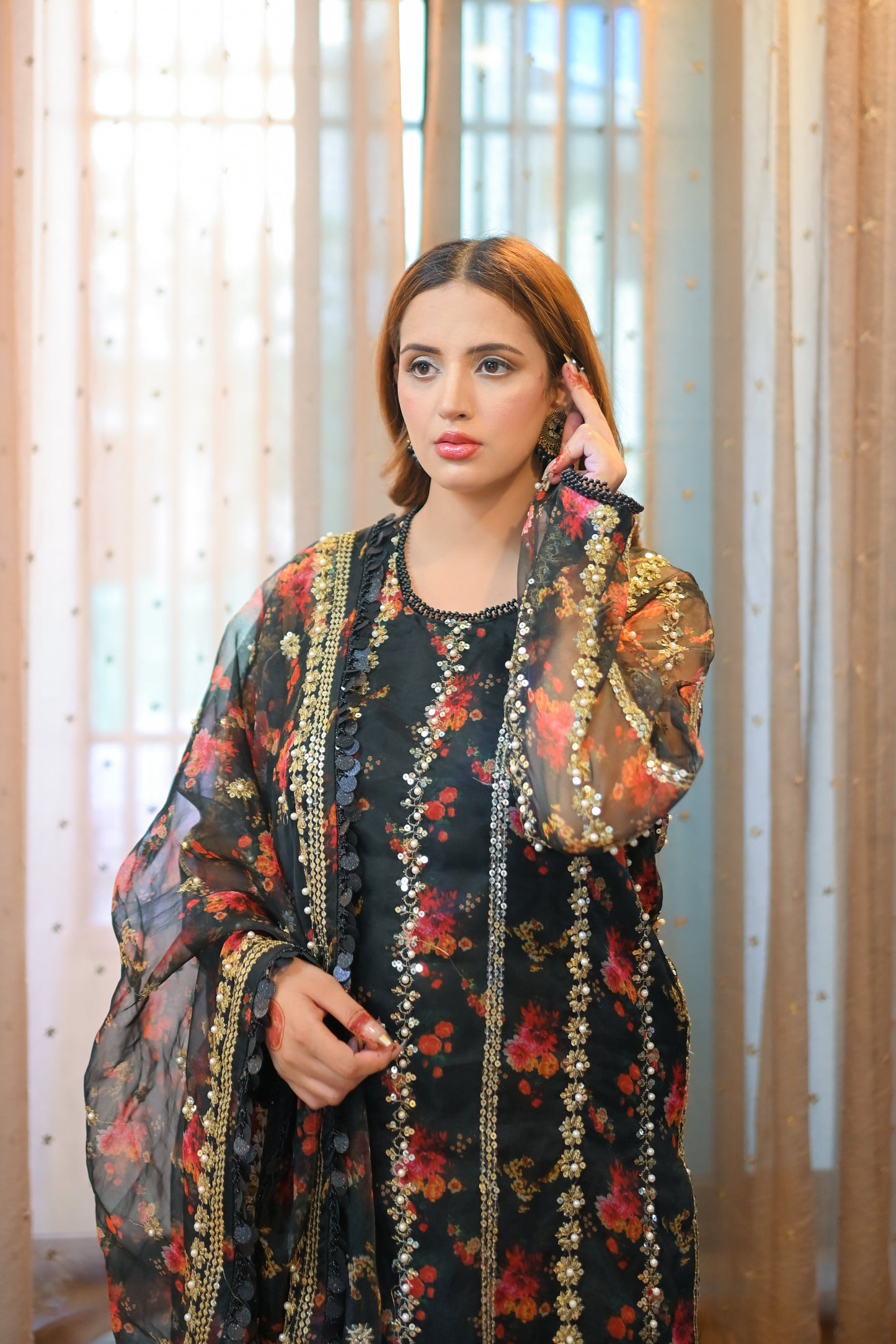 Zohra Noir Deep Black